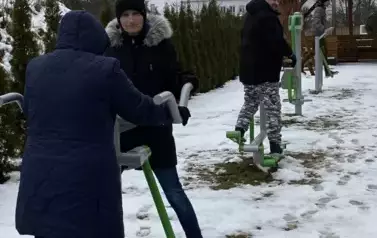 Realizacja projektu &bdquo;Budowa siłowni zewnętrznej dla os&oacute;b niepełnosprawnych&rdquo; 2