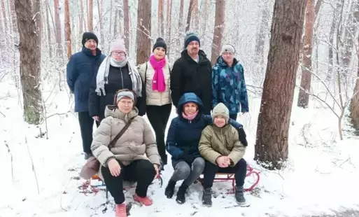 Zdjęcie grupowe uczestników Saneczkowej środy